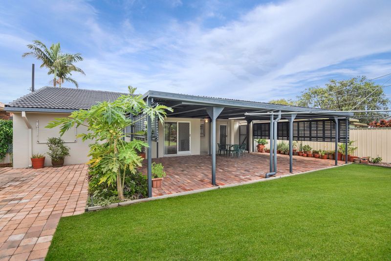32 Riviera Avenue, Tweed Heads West, NSW Residential House Sold