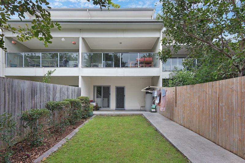 52 / 19 Cascade Drive, Underwood, QLD Residential Townhouse Sold