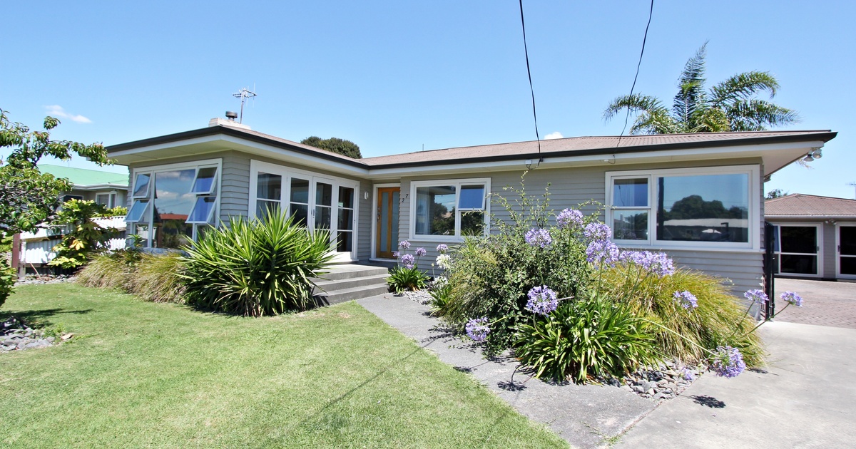 27 Harold Holt Avenue Onekawa Napier City Residential