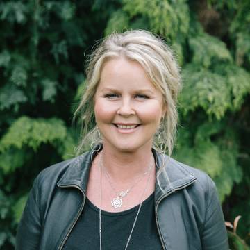 Jayne MacDonald, Licensee Salesperson at Ray White Wanaka