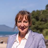 Therese Leslie, Licensee Salesperson / Therese & Partners at Ray White Mairangi Bay