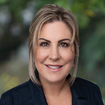 Sandra Bullock, Licensee Salesperson at Ray White Papakura