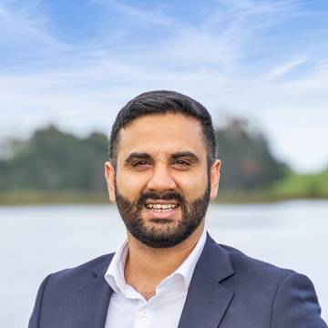 Indy Singh, Licensee Salesperson at Ray White Karaka