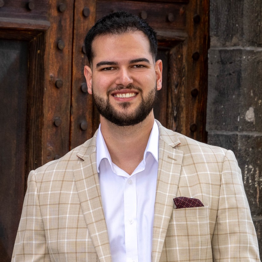 Raphael Calik-Houston