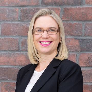 Claire Morris, Business Owner | General Manager | Licensee Agent at Ray White Rangiora