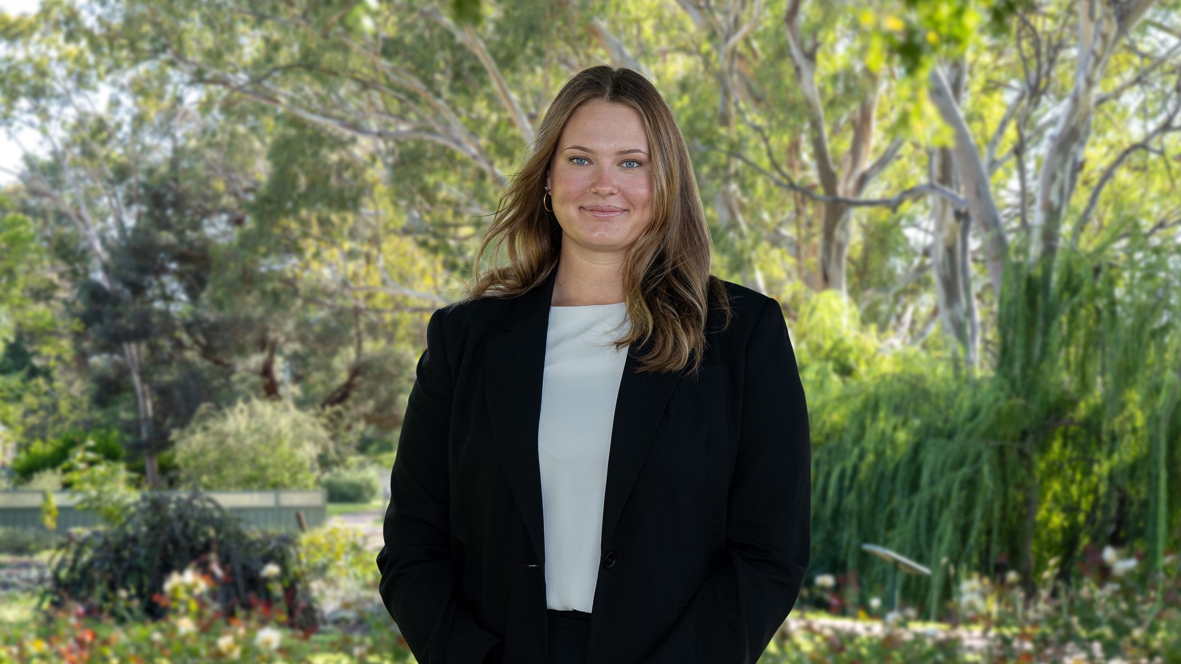 Janis Richter - Sales Executive - Ray White Riverland