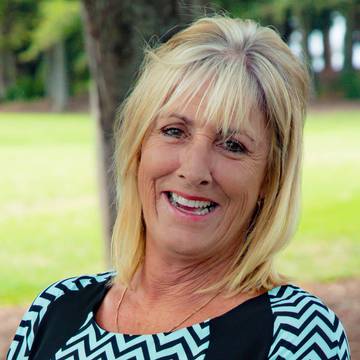 Elaine Thomson, Accounts/Office Administrator at Ray White Manukau