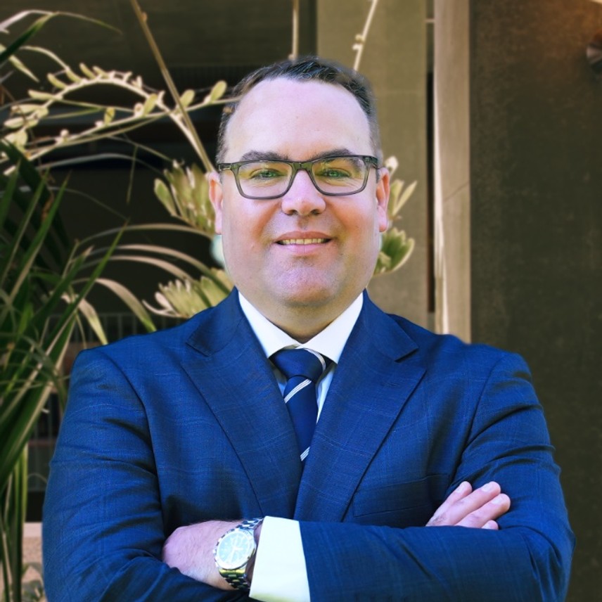 Simon Petrie