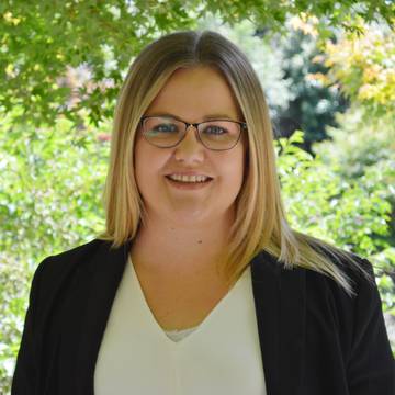 Jacquie McLeod, Sales Assistant to Lisa Crowe at Ray White Rotorua