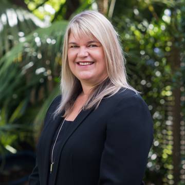 Tina Smith, Executive Assistant to Len Day at Ray White Central West