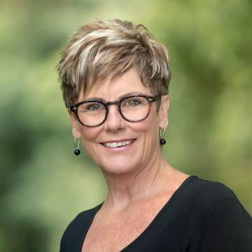 Cheryl Dewson-Chapman, Licensee Salesperson - Masterton at Ray White Masterton