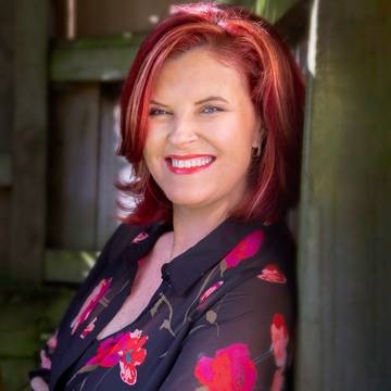 Fiona Senton, Licensee Salesperson at Ray White Karaka