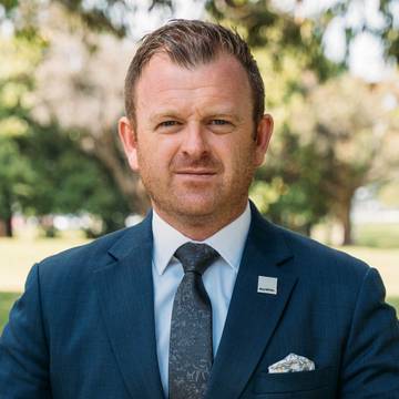 Nelson Takle, Licensee Salesperson at Ray White Manukau