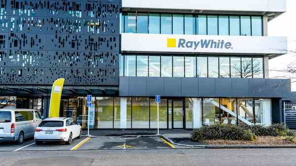 Ray White Papanui photo 0