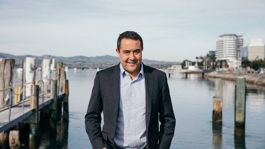 Rodney Fong, Licensee Salesperson - Director - Auctioneer at Ray White Tauranga