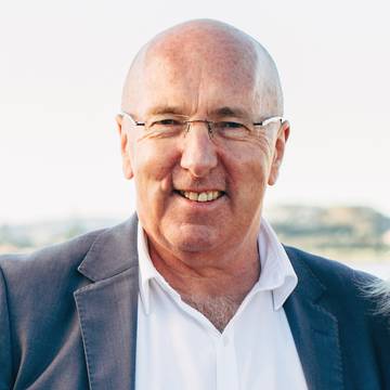 Ian Grindle, Licensee Agent - Salesperson - Director - AREINZ at Ray White Tauranga