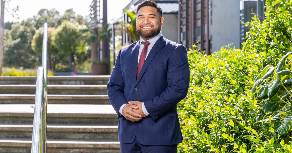 George Cook - Licensee Salesperson - Ray White Papatoetoe