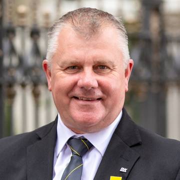 Barry Ellis, Licensee Agent I Business Owner at Ray White Strowan