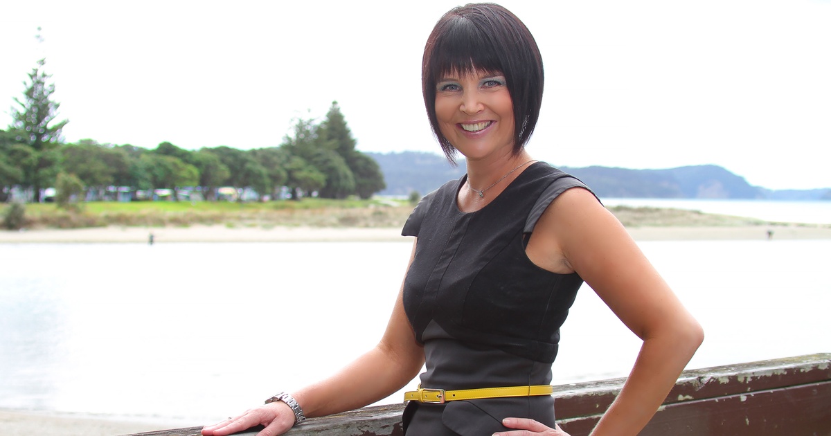 Real Estate Licensee Agent Cindy Shine Silverdale