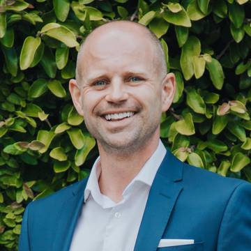 Frazer Mackenzie-Johnson, Licensee Salesperson at Ray White Remuera