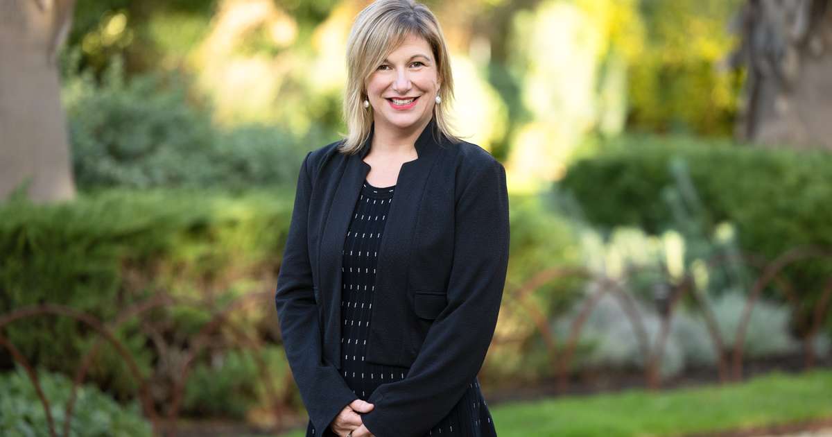 Annetta Labb - Property Manager - Ray White Williamstown