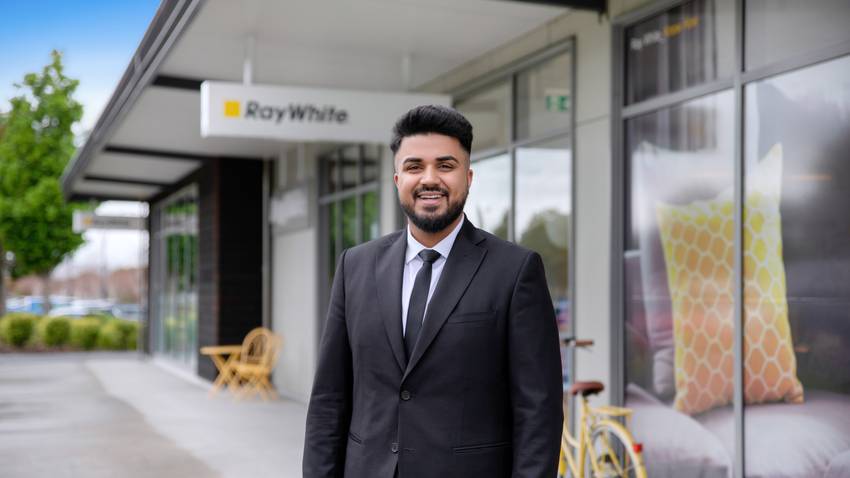 Gaurav Singh, Licensee Salesperson - Team Garry Singh at Ray White Takanini
