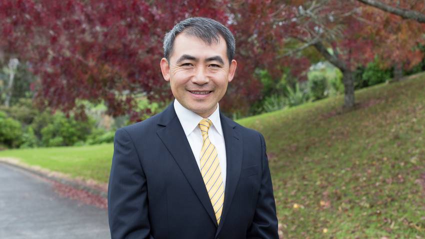Anton Huang, Licensee Salesperson at Ray White Howick