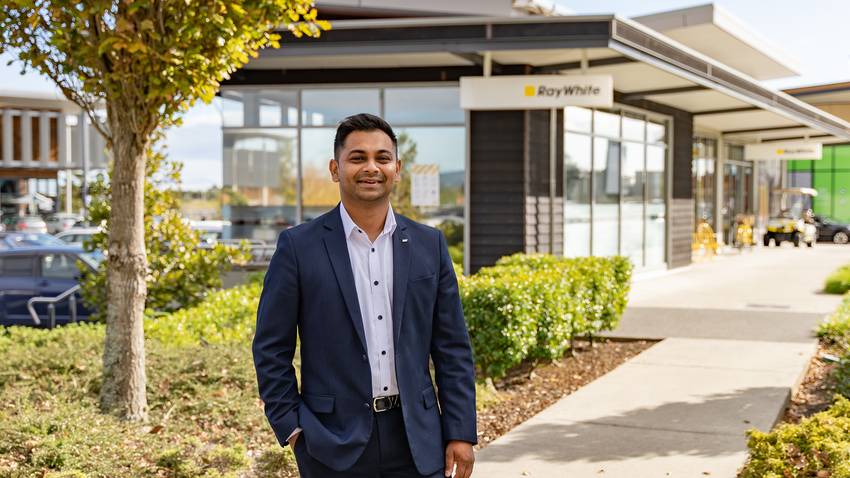 Krishneel Chand, Licensee Salesperson - Team Cathy Mei at Ray White Takanini