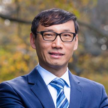 Victor Liu, Licensee Salesperson at Ray White City Apartments