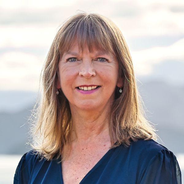 Linda Wines, Ray White Real Estate Agent, Christchurch