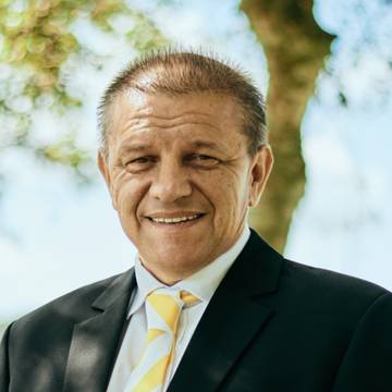 Les Fejos, Licensee Salesperson at Ray White Glenfield