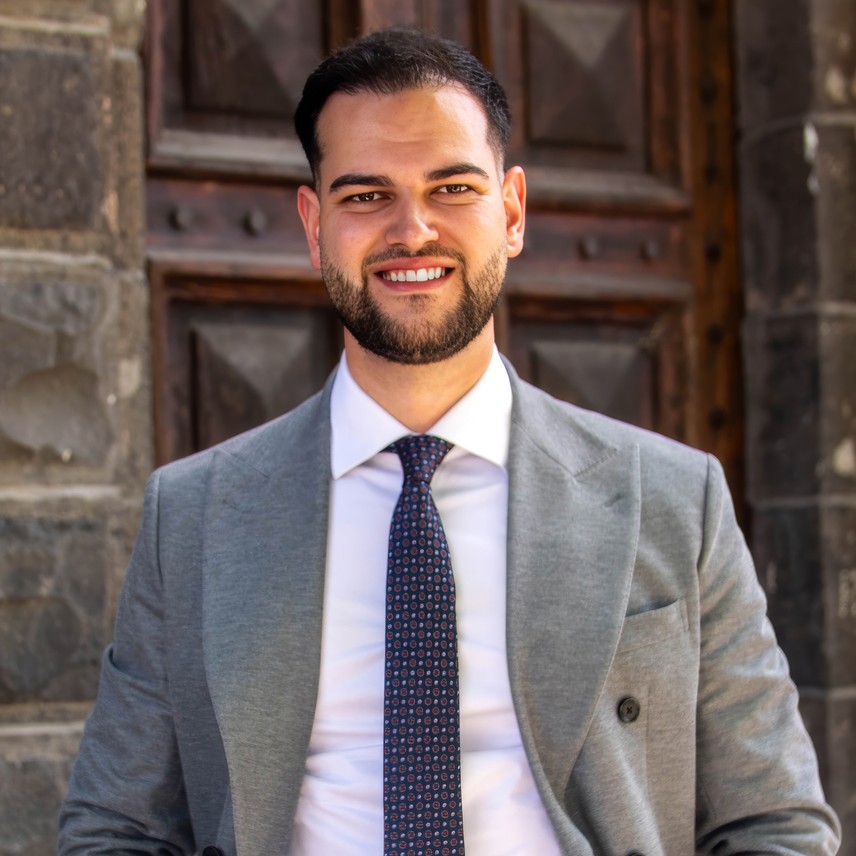 Raphael Calik-Houston