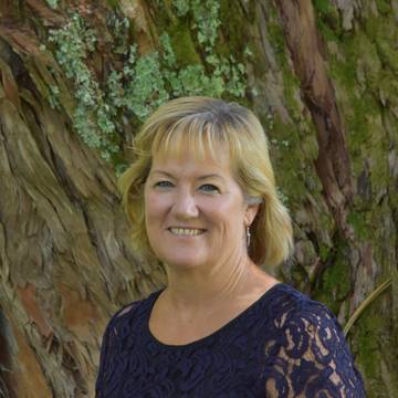 Glenda McHardy, Administrator at Ray White Paihia