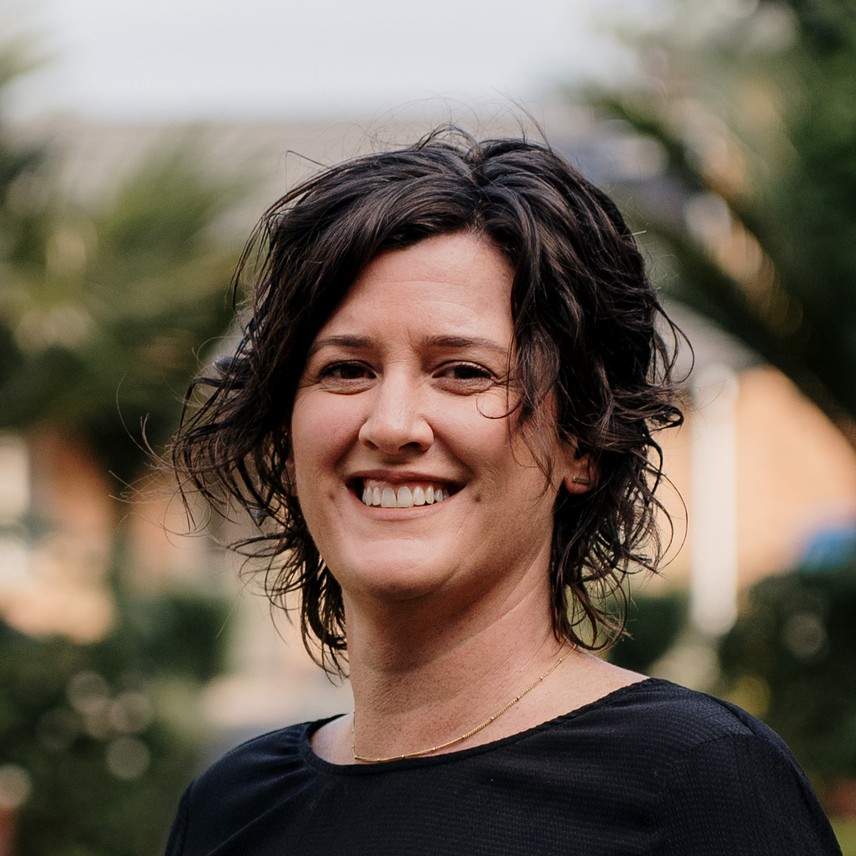 Julie Vaea - Licensee Salesperson - Ray White Papatoetoe