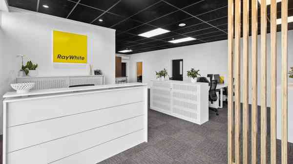 Ray White Richmond photo 0