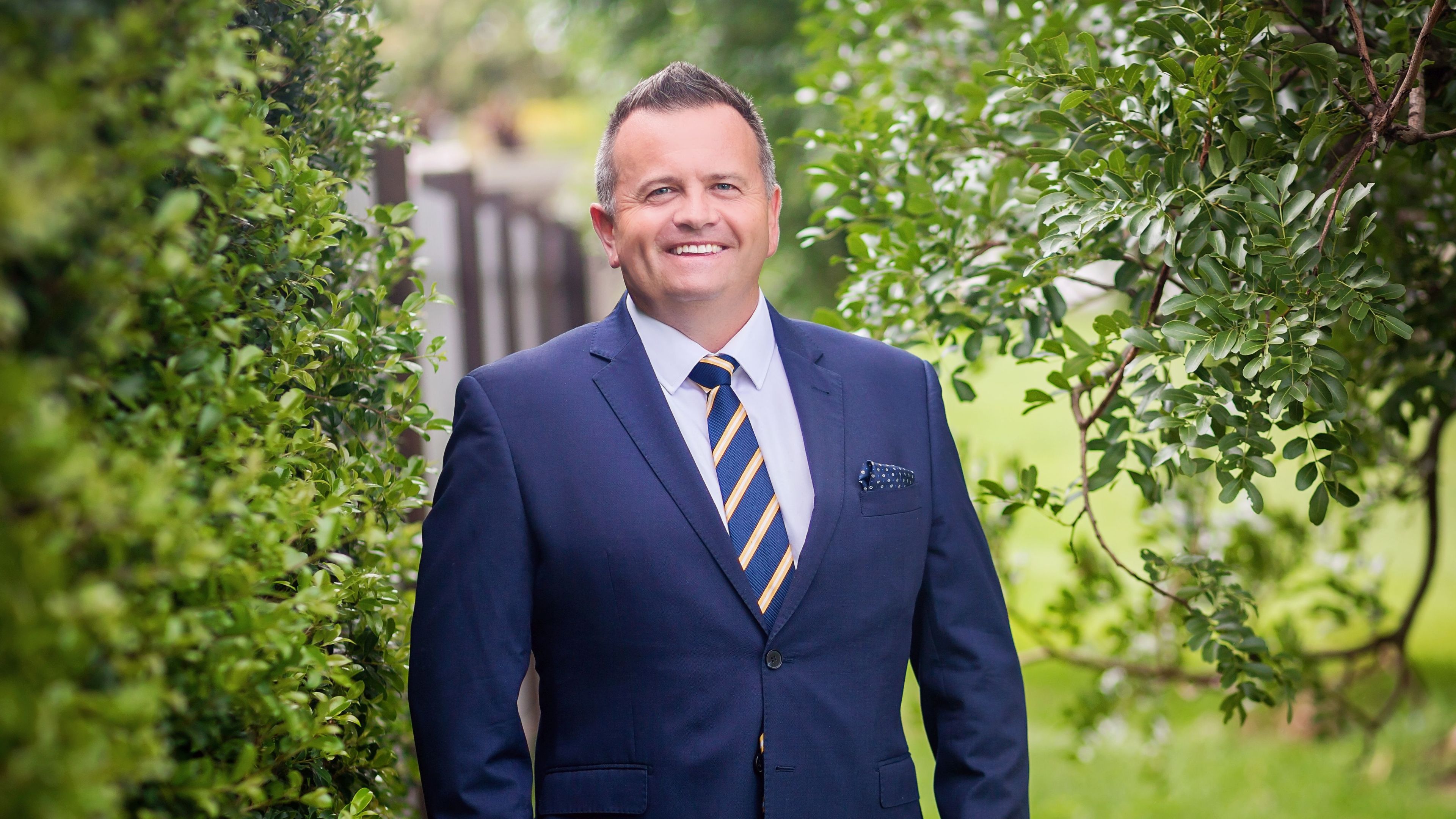 Clinton Unnasch Real Estate Agent in West End