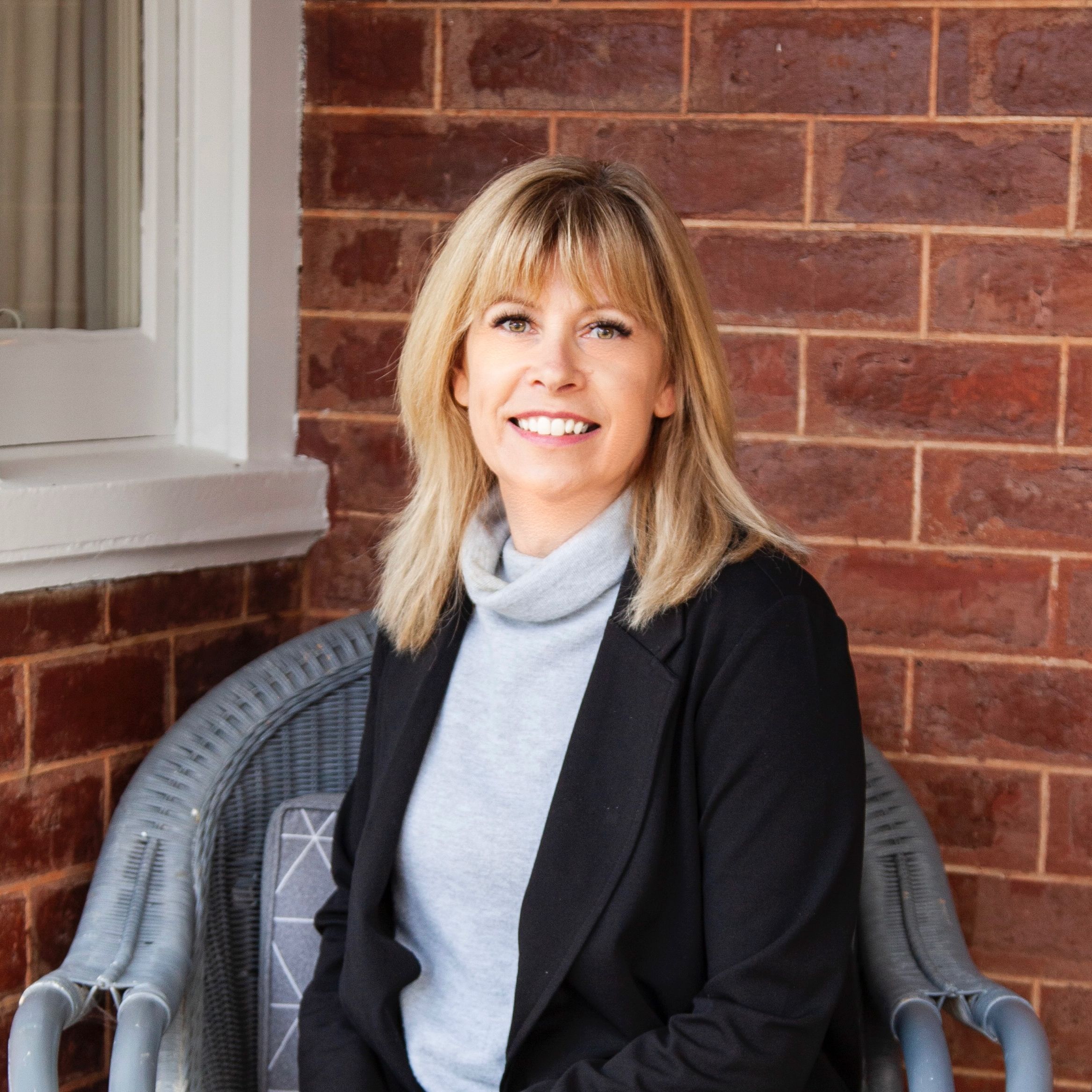 Pauline Anderson Holiday Rental Manager Ray White Myrtleford