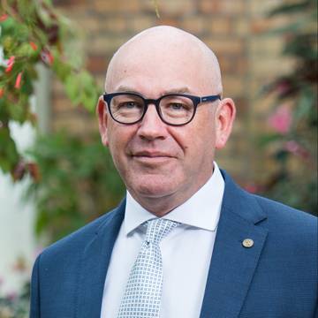 Steve King, Licensee Salesperson at Ray White City Apartments
