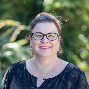 Louise Walker-Hughes, Licensee Salesperson at Ray White Wanaka