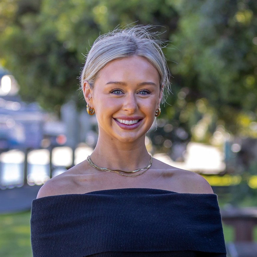 Sophia Cross