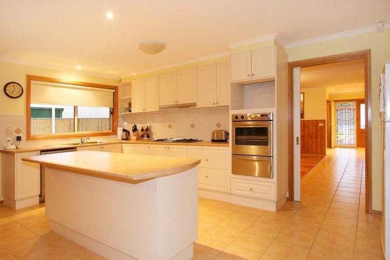 14 Cheryl Crescent, Ferntree Gully, VIC 3156