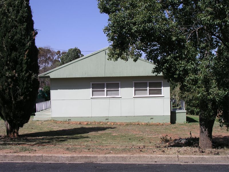 13  Hume Street, PARKES NSW 2870
