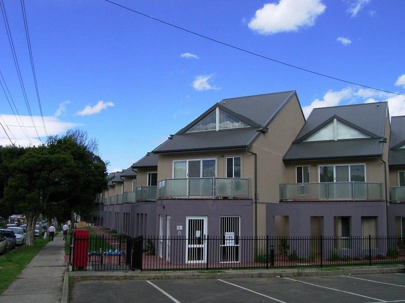  13-15 Hewish Road, CROYDON VIC 3136