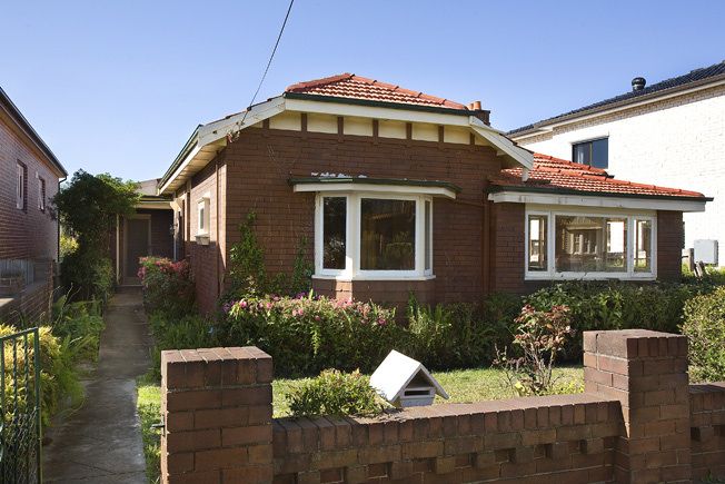 20 Russell Street, RUSSELL LEA NSW 2046
