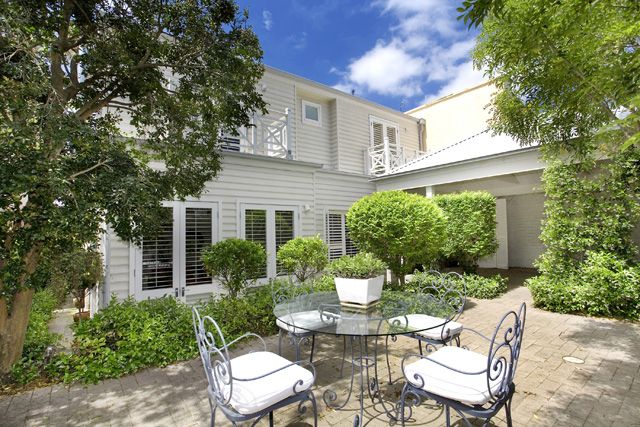 16 Waiwera Street, MCMAHONS POINT NSW 2060
