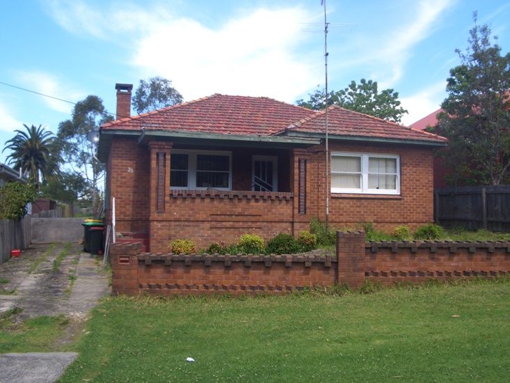 33  Mountain Road, AUSTINMER NSW 2515