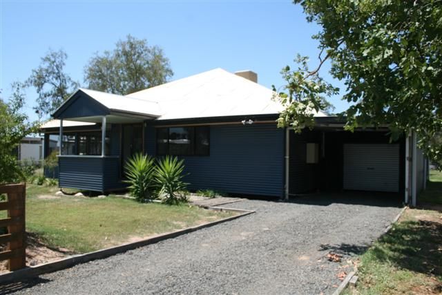 8 May Street, ROMA QLD 4455