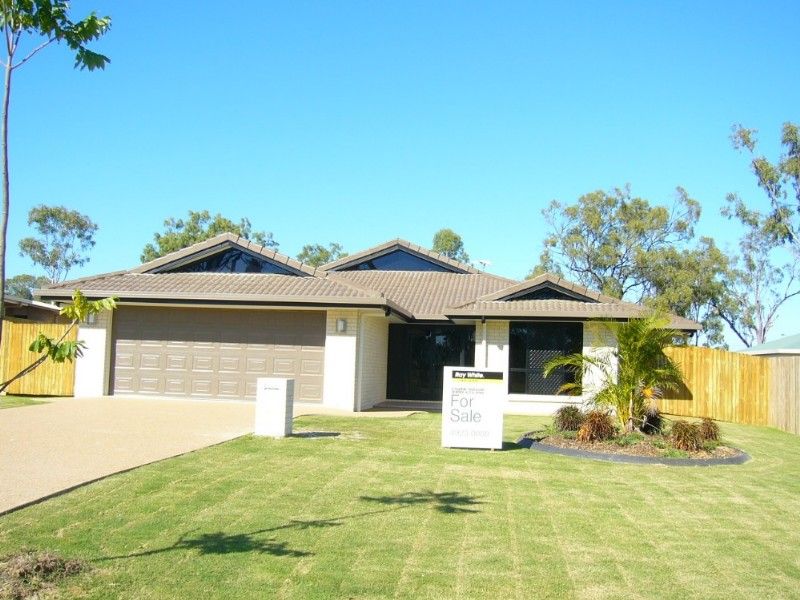 15 River Rose Drive, NORMAN GARDENS QLD 4701
