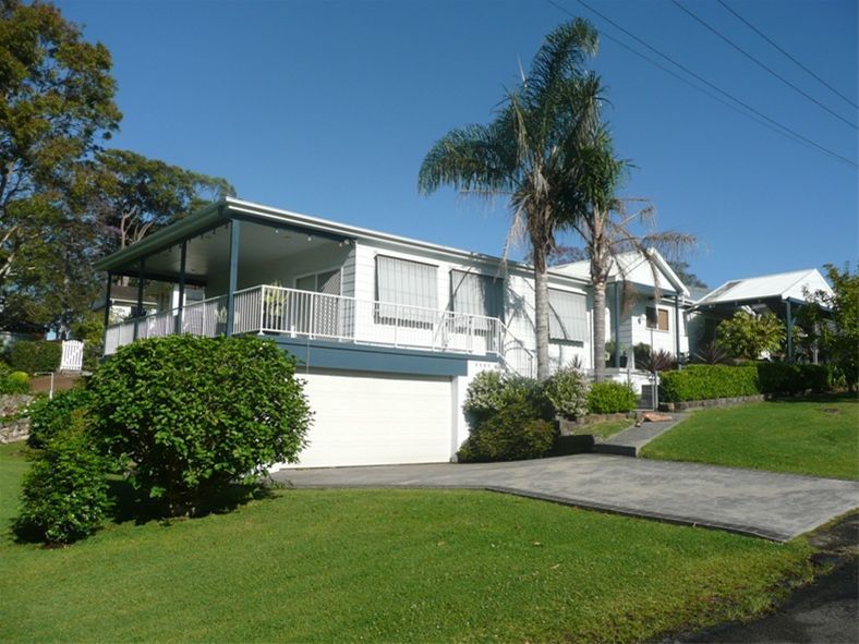 3  Boronia Street, BOLTON POINT NSW 2283