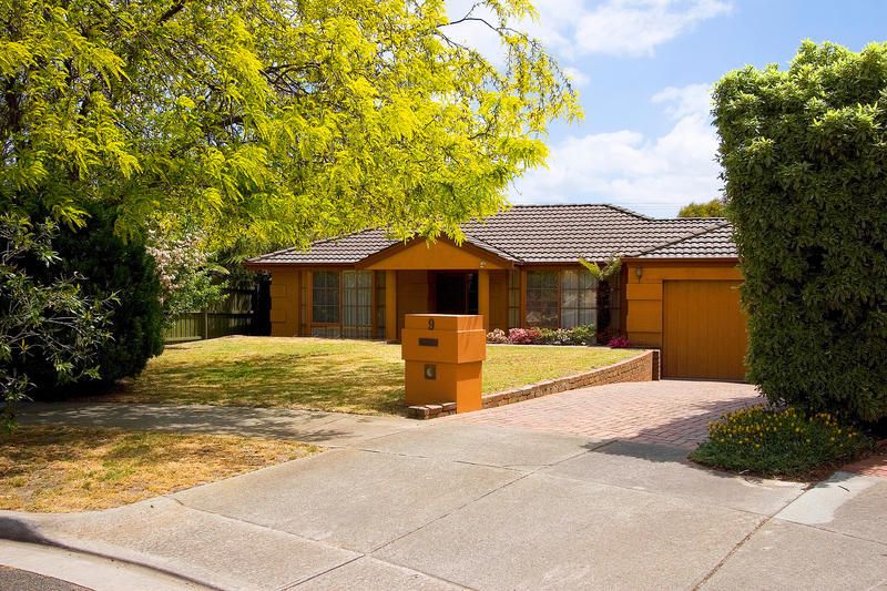 9  Lumeah Court, DINGLEY VILLAGE VIC 3172